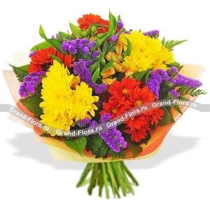 Яркий букет из желтых и красных хризантем и статицы Яркий букет из желтых и красных хризантем и статицы